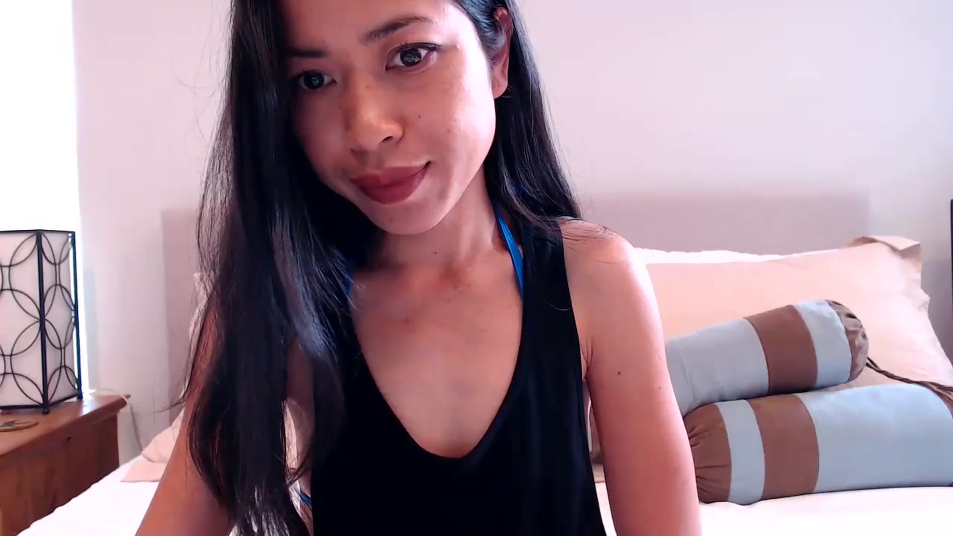 Gallery image thumbnail from Lil__bit's myfreecams stream on, 05/21/2024, 17:19 image 6 of 20