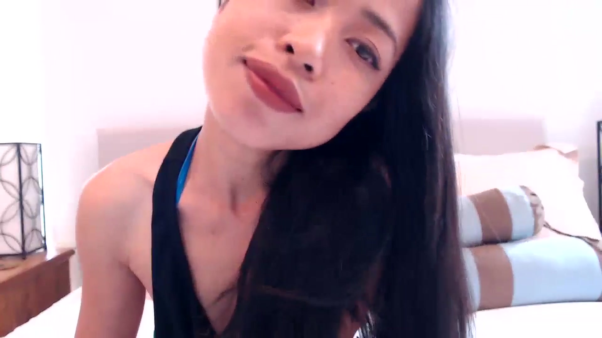Gallery image thumbnail from Lil__bit's myfreecams stream on, 05/21/2024, 17:19 image 11 of 20
