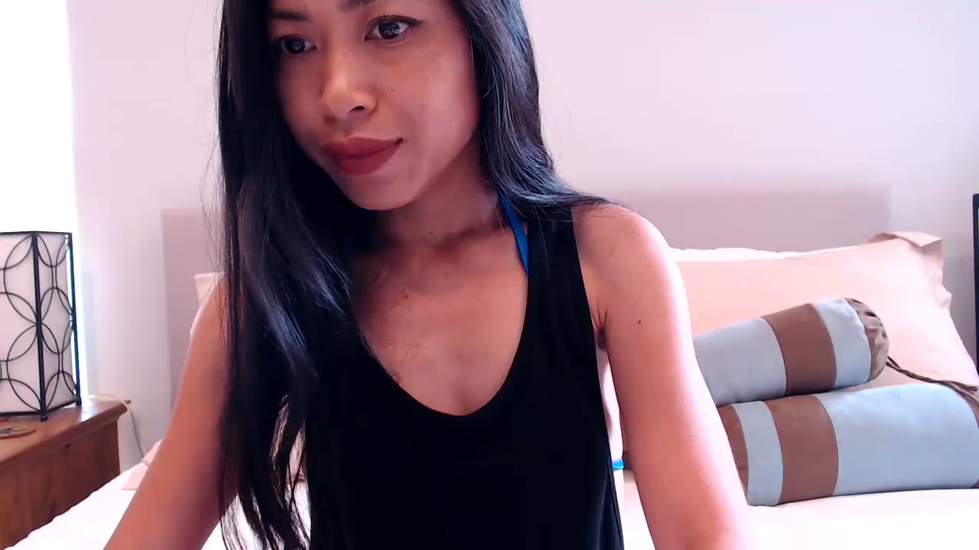 Gallery image thumbnail from Lil__bit's myfreecams stream on, 05/21/2024, 17:19 image 2 of 20