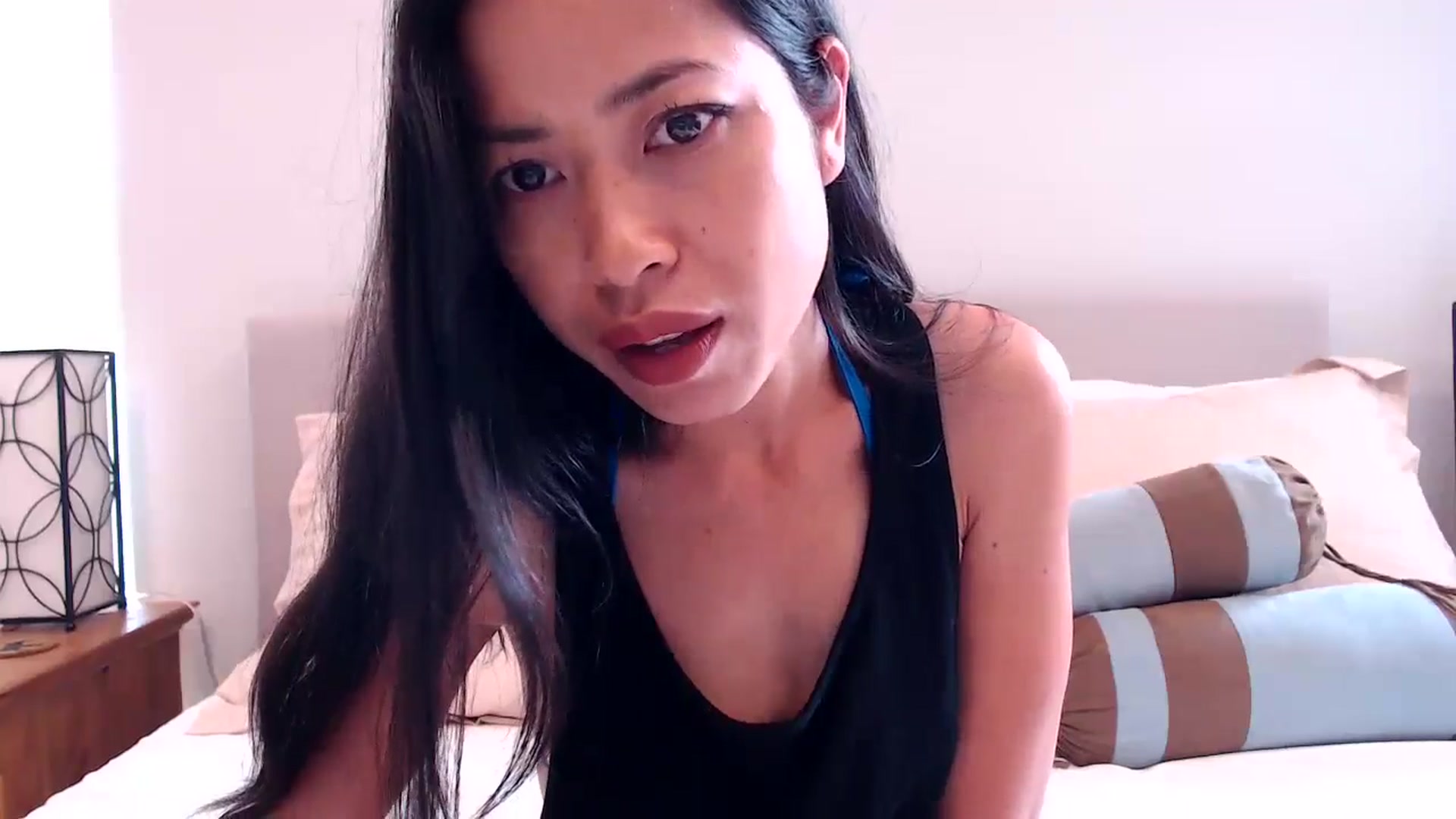 Gallery image thumbnail from Lil__bit's myfreecams stream on, 05/21/2024, 17:19 image 5 of 20