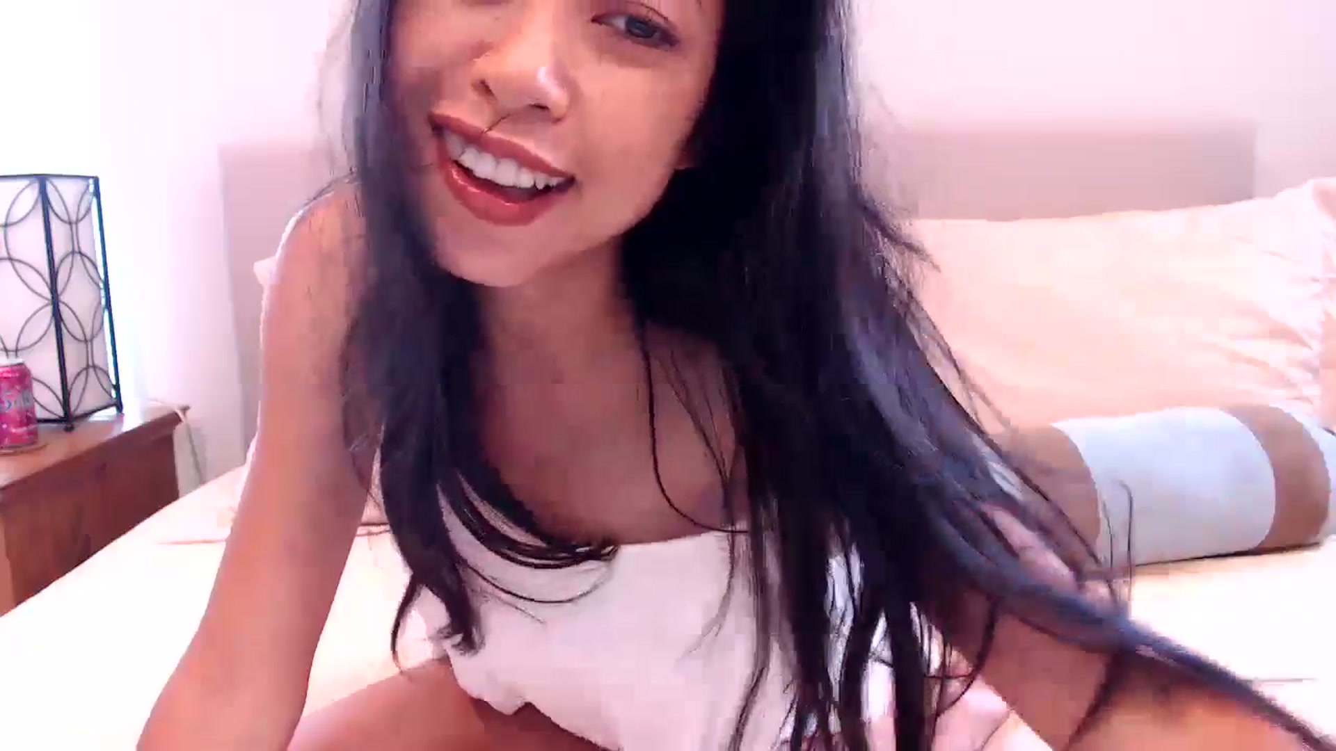 Gallery image thumbnail from Lil__bit's myfreecams stream on, 05/29/2024, 18:22 image 7 of 20
