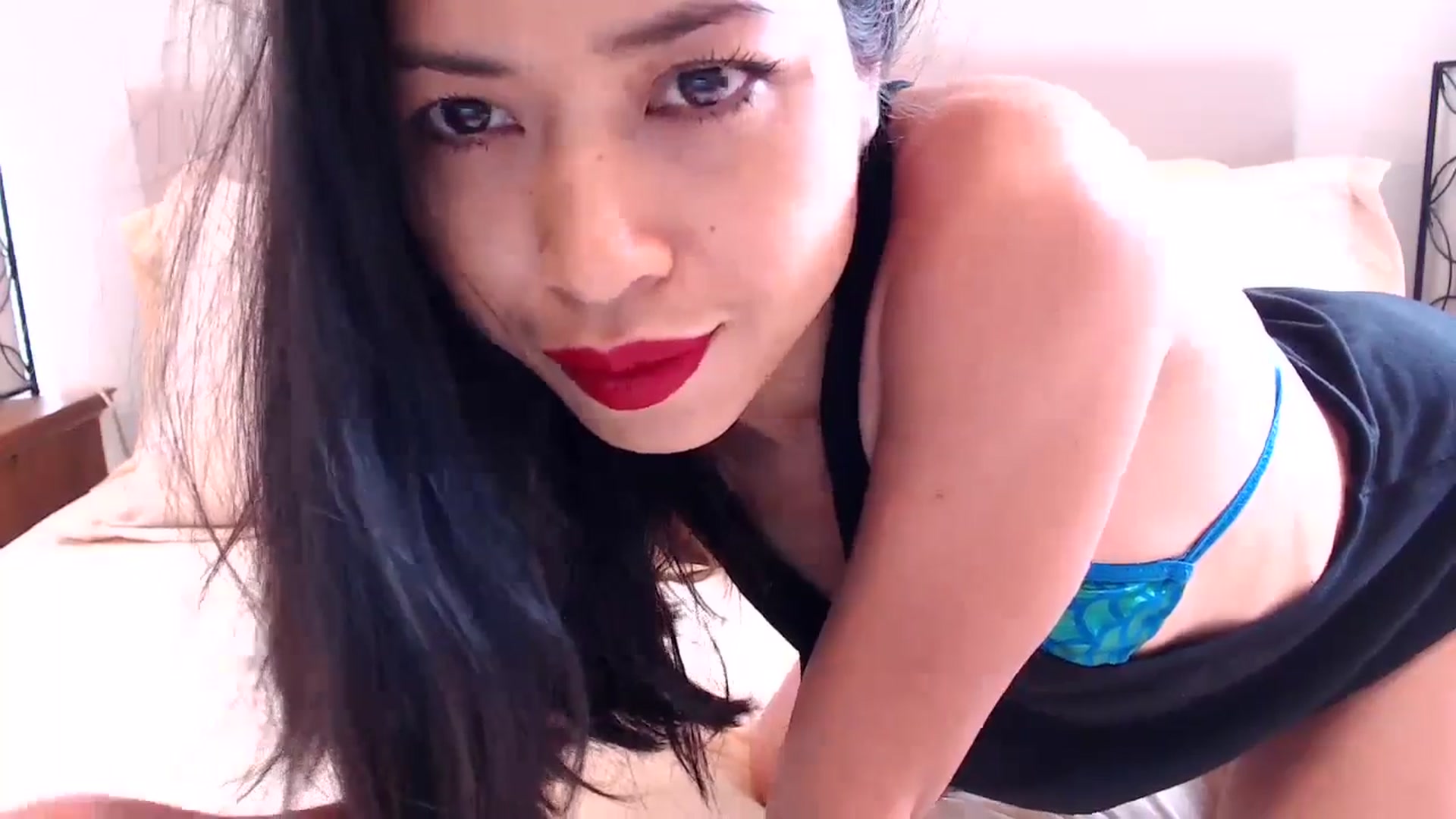Gallery image thumbnail from Lil__bit's myfreecams stream on, 05/31/2024, 17:25 image 6 of 20