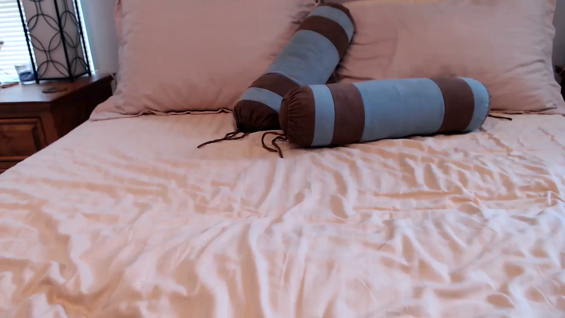 Gallery image thumbnail from Lil__bit's myfreecams stream on, 06/04/2024, 19:47 image 7 of 20
