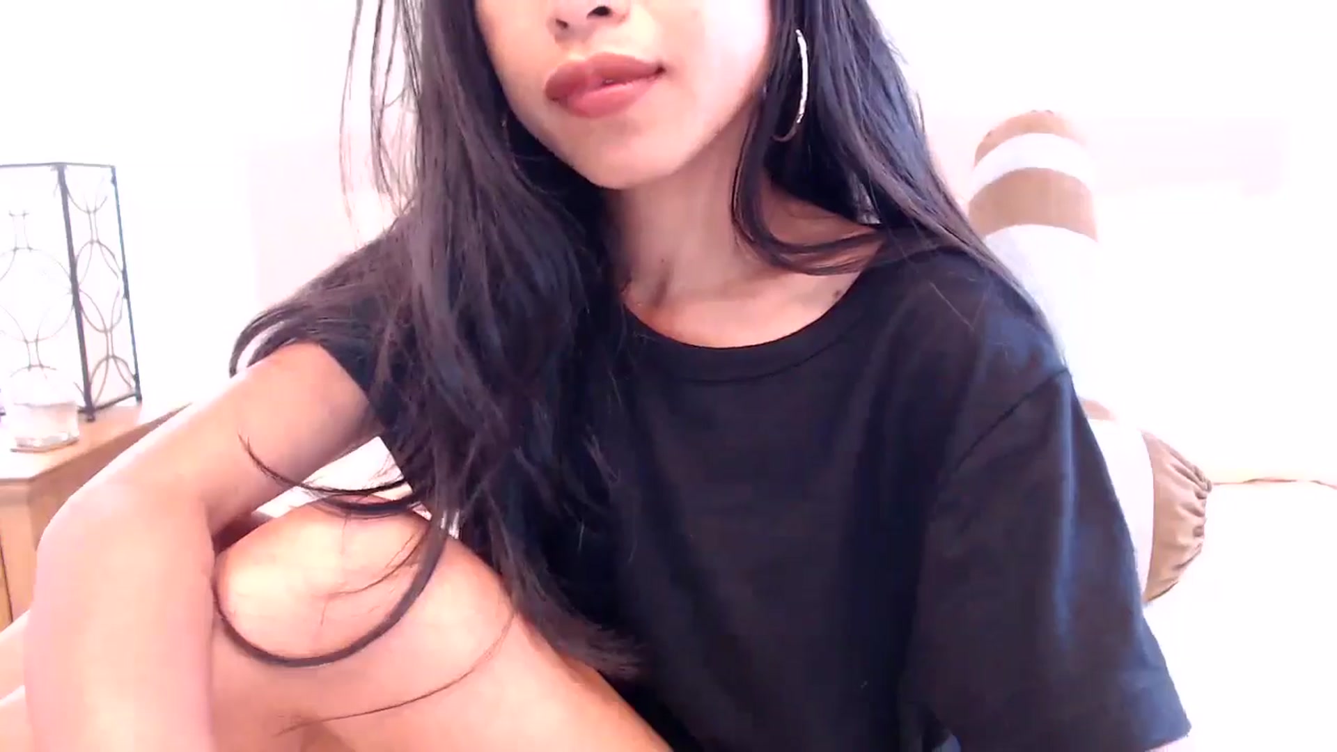 Gallery image thumbnail from Lil__bit's myfreecams stream on, 06/18/2024, 20:14 image 14 of 20