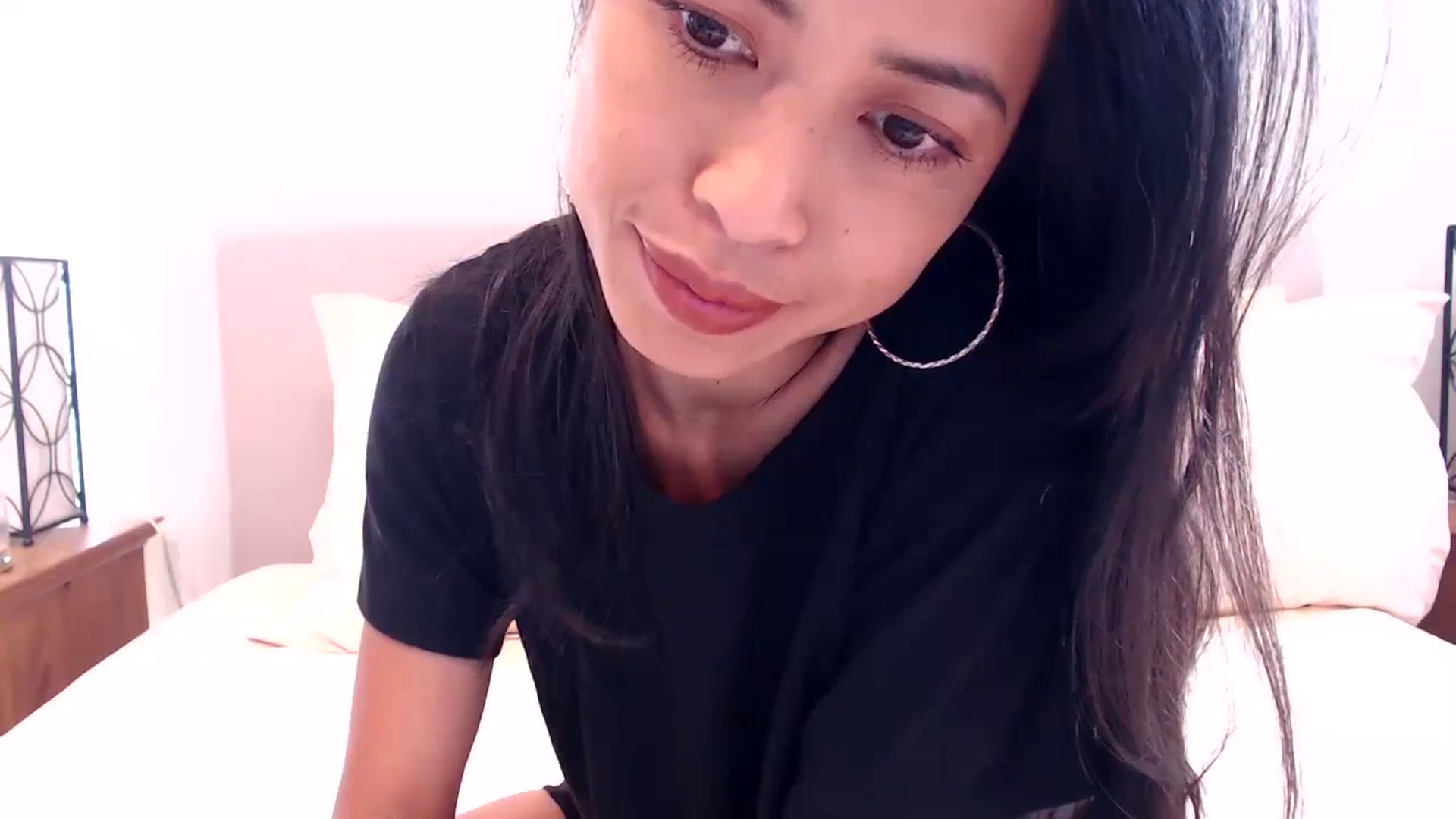 Gallery image thumbnail from Lil__bit's myfreecams stream on, 06/18/2024, 20:14 image 11 of 20