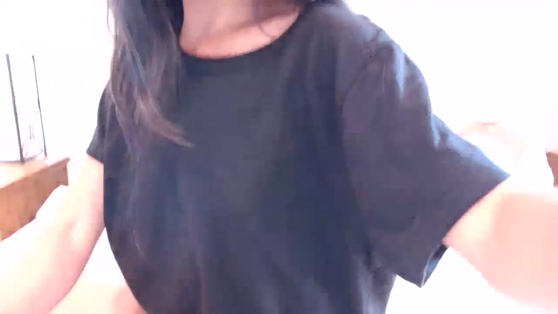 Gallery image thumbnail from Lil__bit's myfreecams stream on, 06/26/2024, 18:36 image 16 of 20