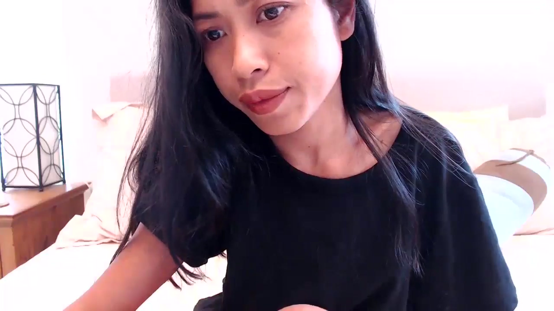 Gallery image thumbnail from Lil__bit's myfreecams stream on, 06/26/2024, 18:36 image 20 of 20