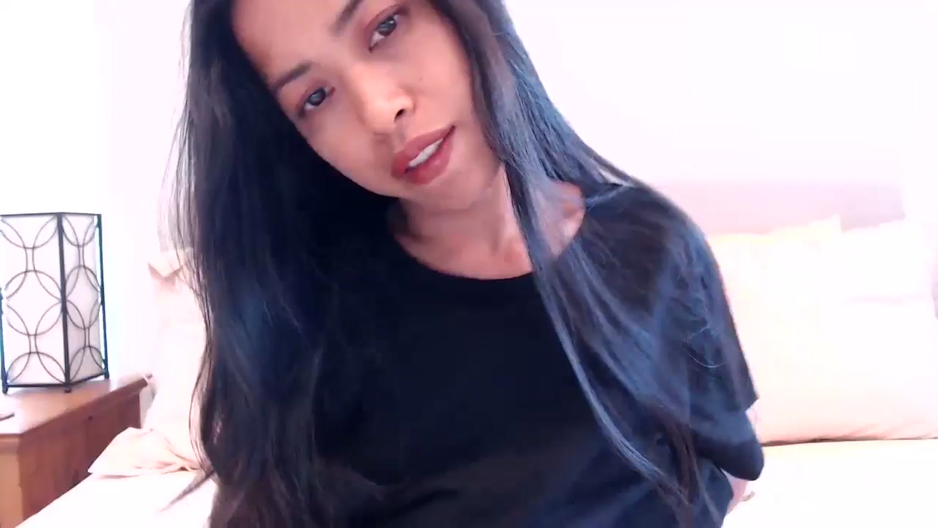 Gallery image thumbnail from Lil__bit's myfreecams stream on, 06/26/2024, 18:36 image 1 of 20