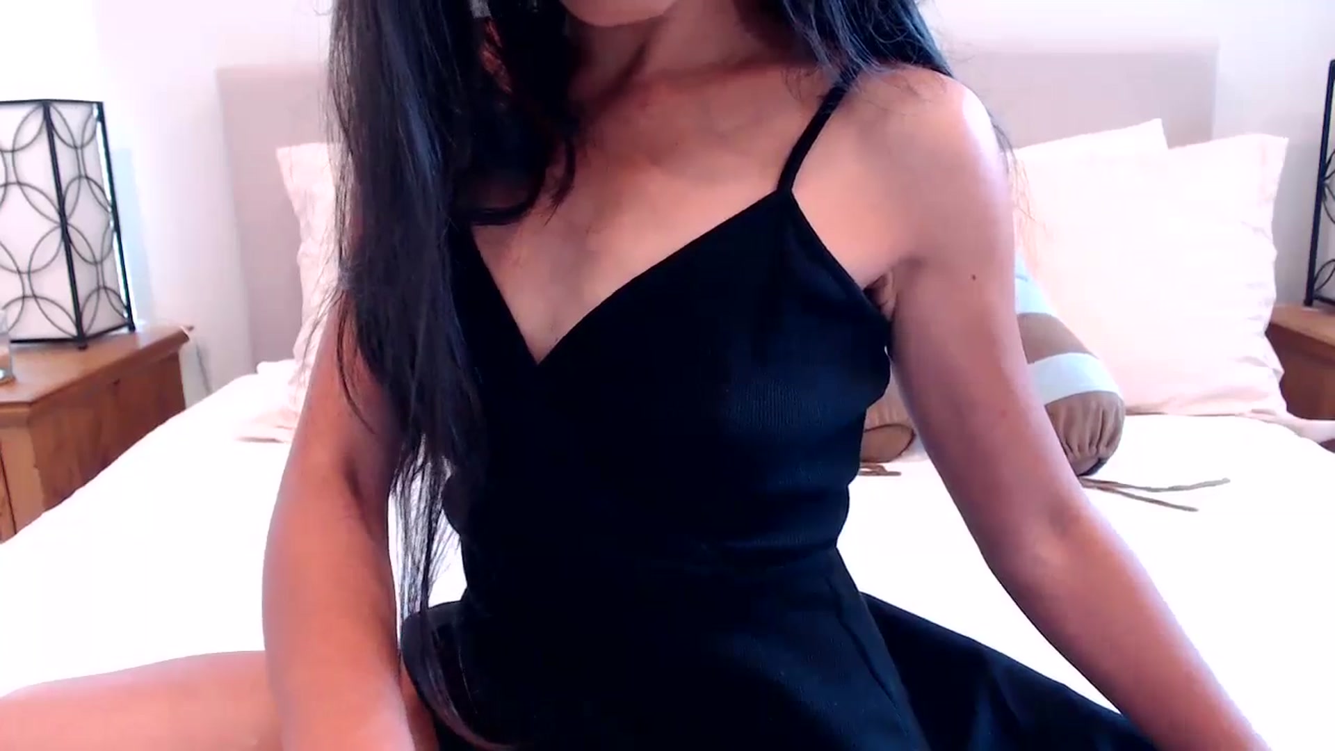 Gallery image thumbnail from Lil__bit's myfreecams stream on, 06/28/2024, 17:59 image 5 of 20