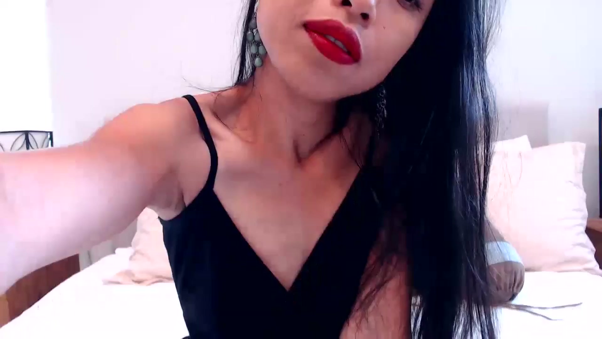 Gallery image thumbnail from Lil__bit's myfreecams stream on, 06/28/2024, 17:59 image 1 of 20