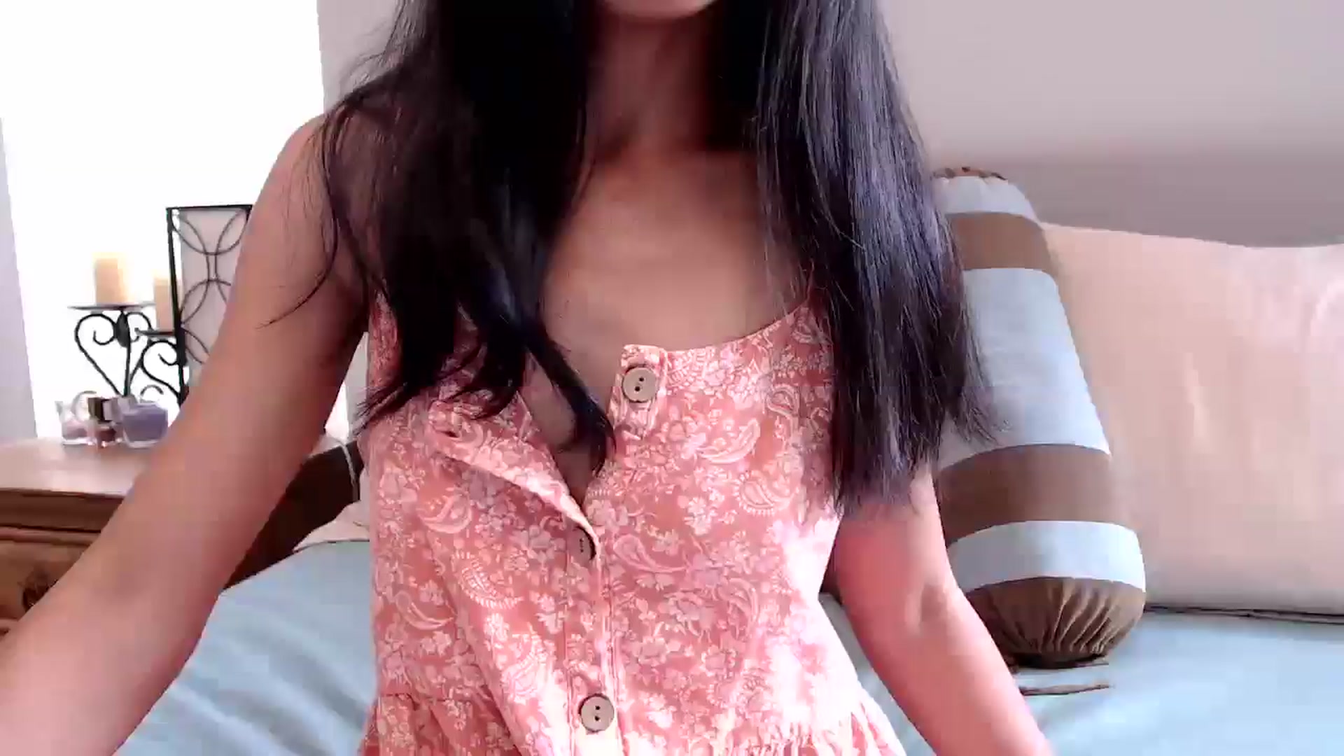 Gallery image thumbnail from Lil__bit's myfreecams stream on, 05/01/2025, 15:39 image 8 of 20