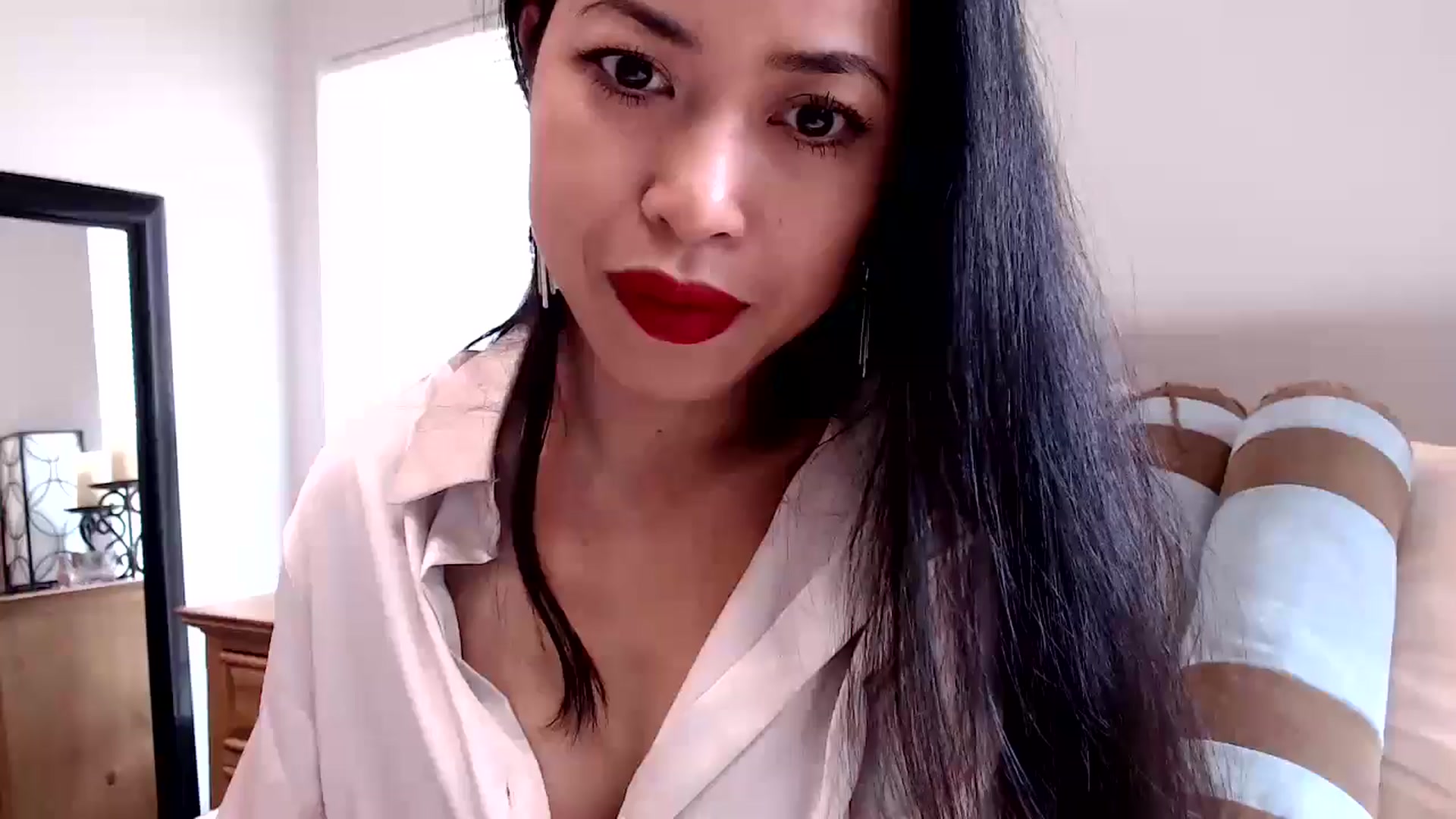 Gallery image thumbnail from Lil__bit's myfreecams stream on, 05/13/2025, 16:34 image 11 of 20