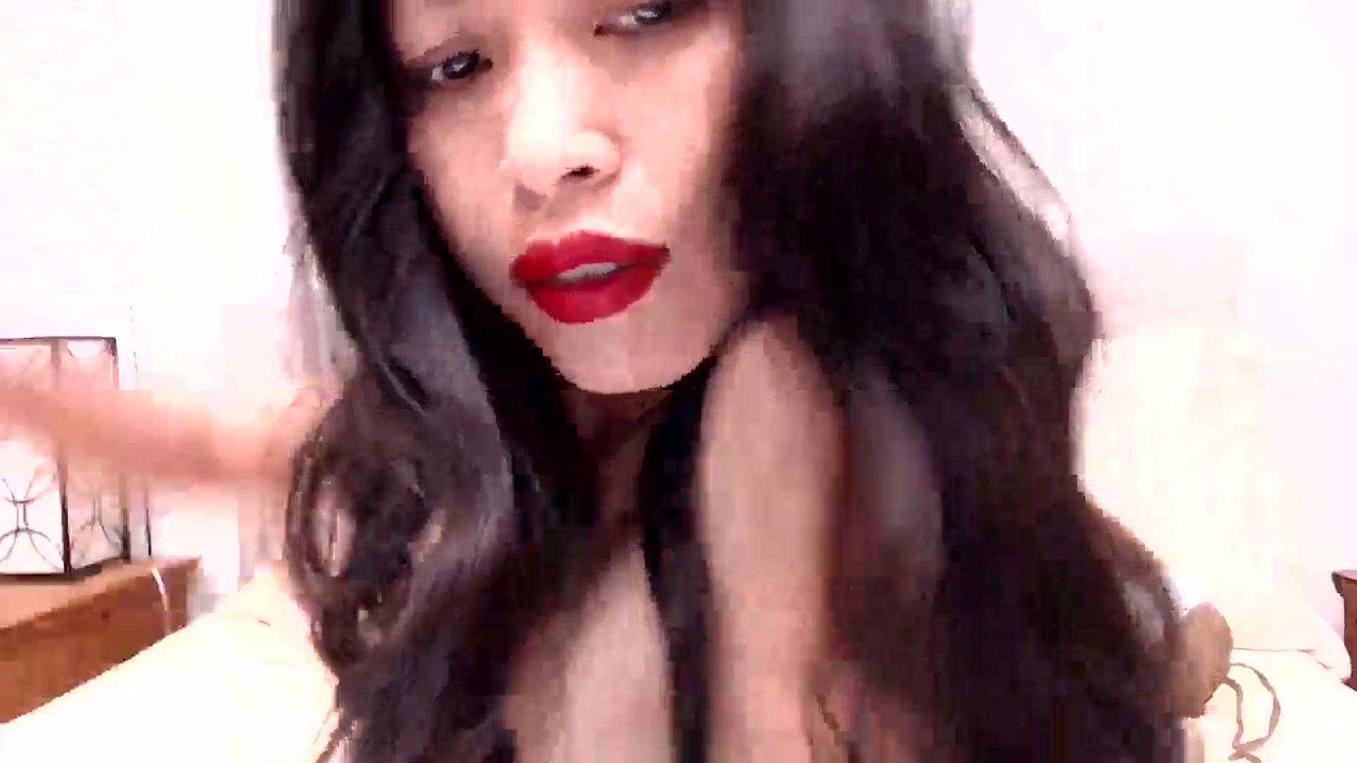 Gallery image thumbnail from Lil__bit's myfreecams stream on, 05/17/2025, 02:44 image 19 of 20