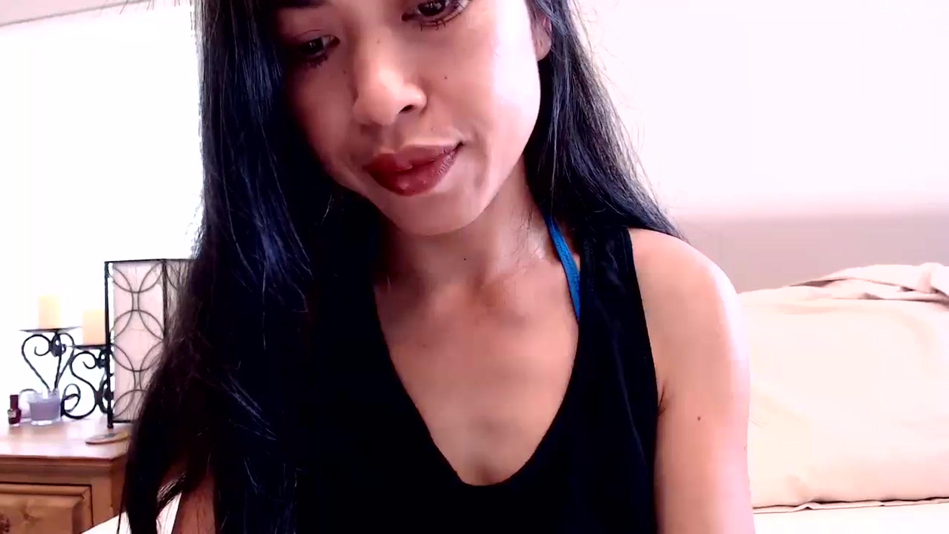 Gallery image thumbnail from Lil__bit's myfreecams stream on, 06/18/2025, 18:18 image 2 of 20
