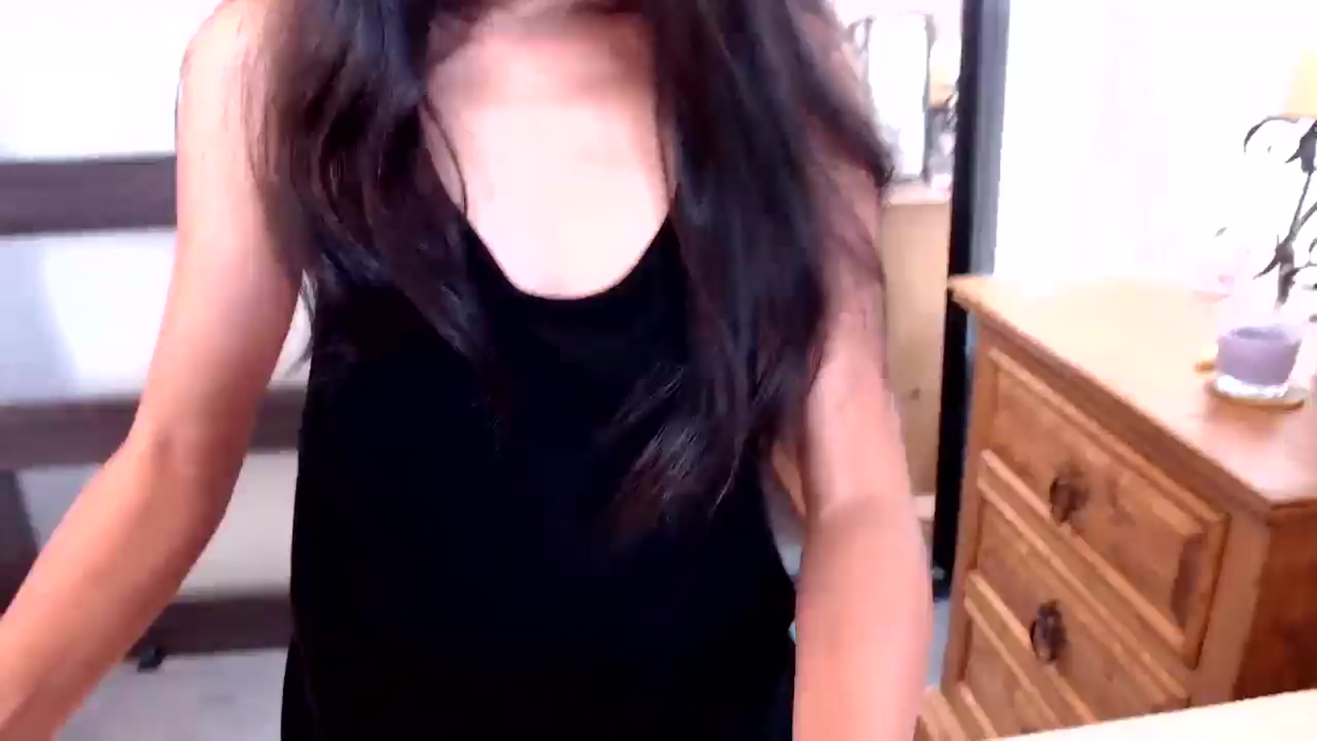 Gallery image thumbnail from Lil__bit's myfreecams stream on, 06/25/2025, 17:39 image 2 of 20