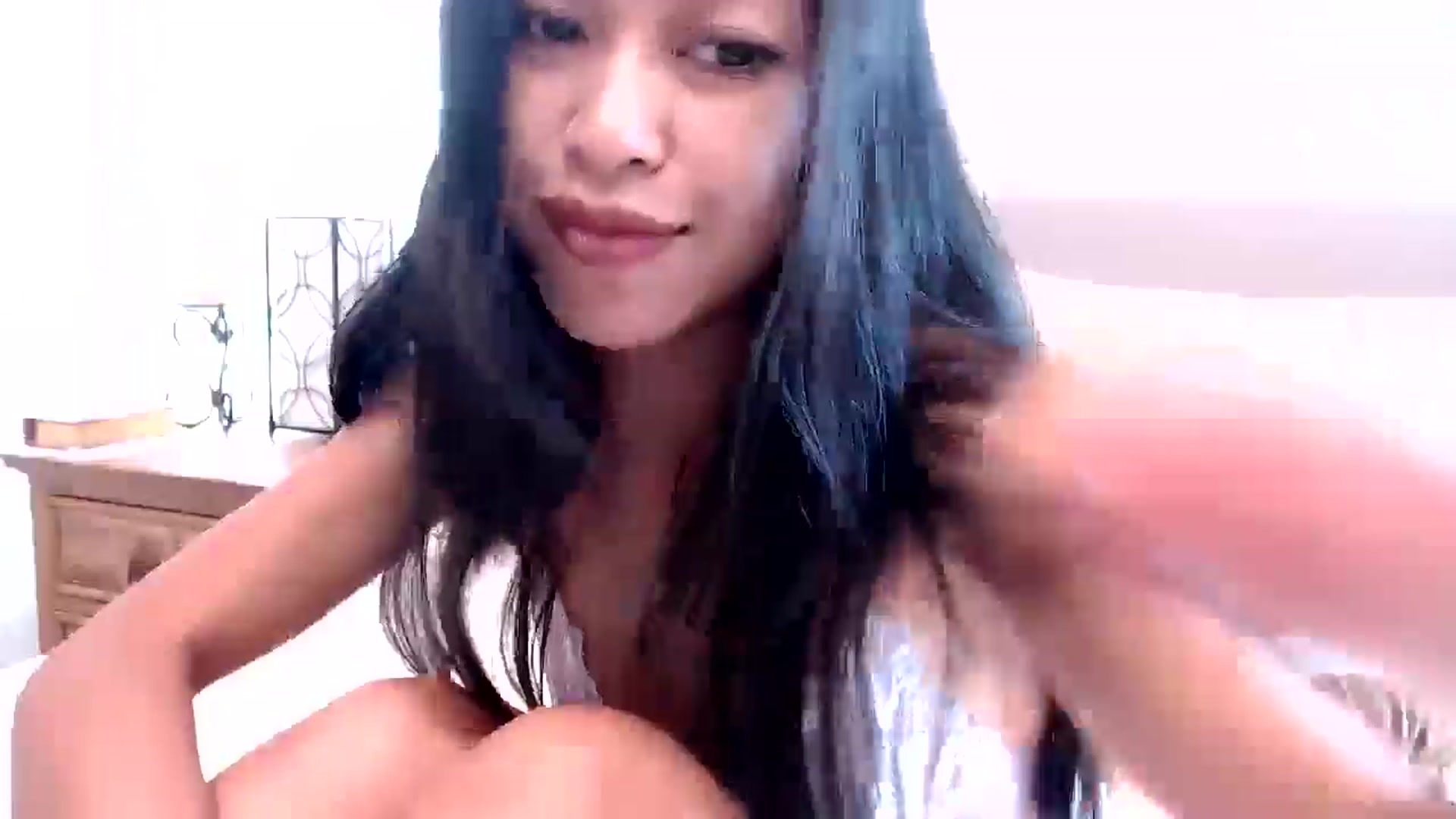 Gallery image thumbnail from Lil__bit's myfreecams stream on, 08/13/2025, 16:19 image 18 of 20