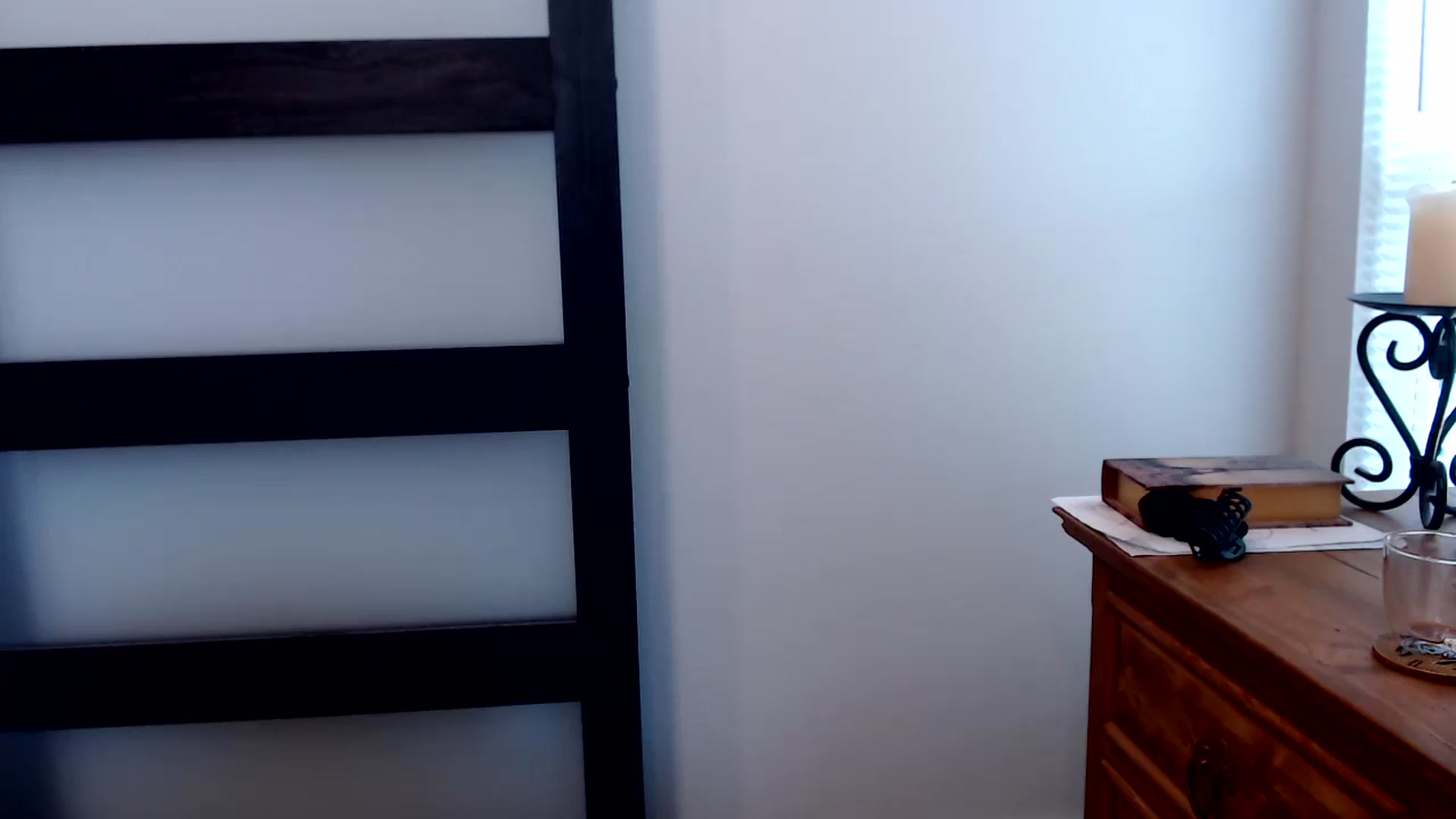 Gallery image thumbnail from Lil__bit's myfreecams stream on, 08/18/2025, 18:24 image 16 of 20