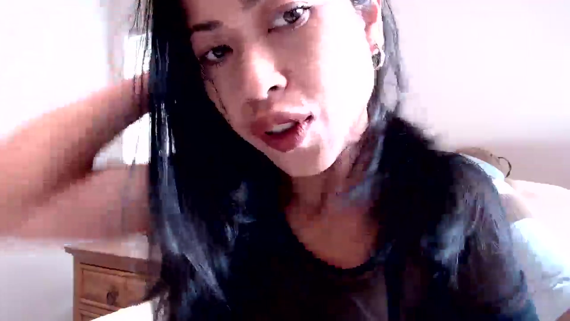 Gallery image thumbnail from Lil__bit's myfreecams stream on, 09/03/2025, 17:29 image 2 of 20
