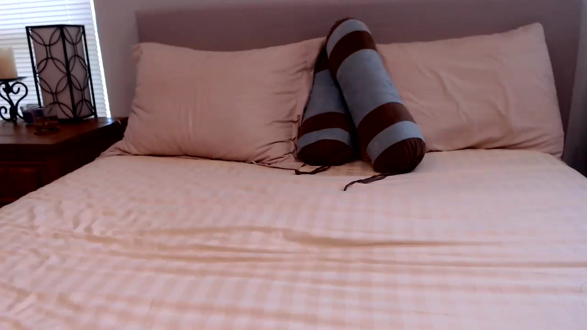 Gallery image thumbnail from Lil__bit's myfreecams stream on, 09/09/2025, 17:39 image 12 of 20