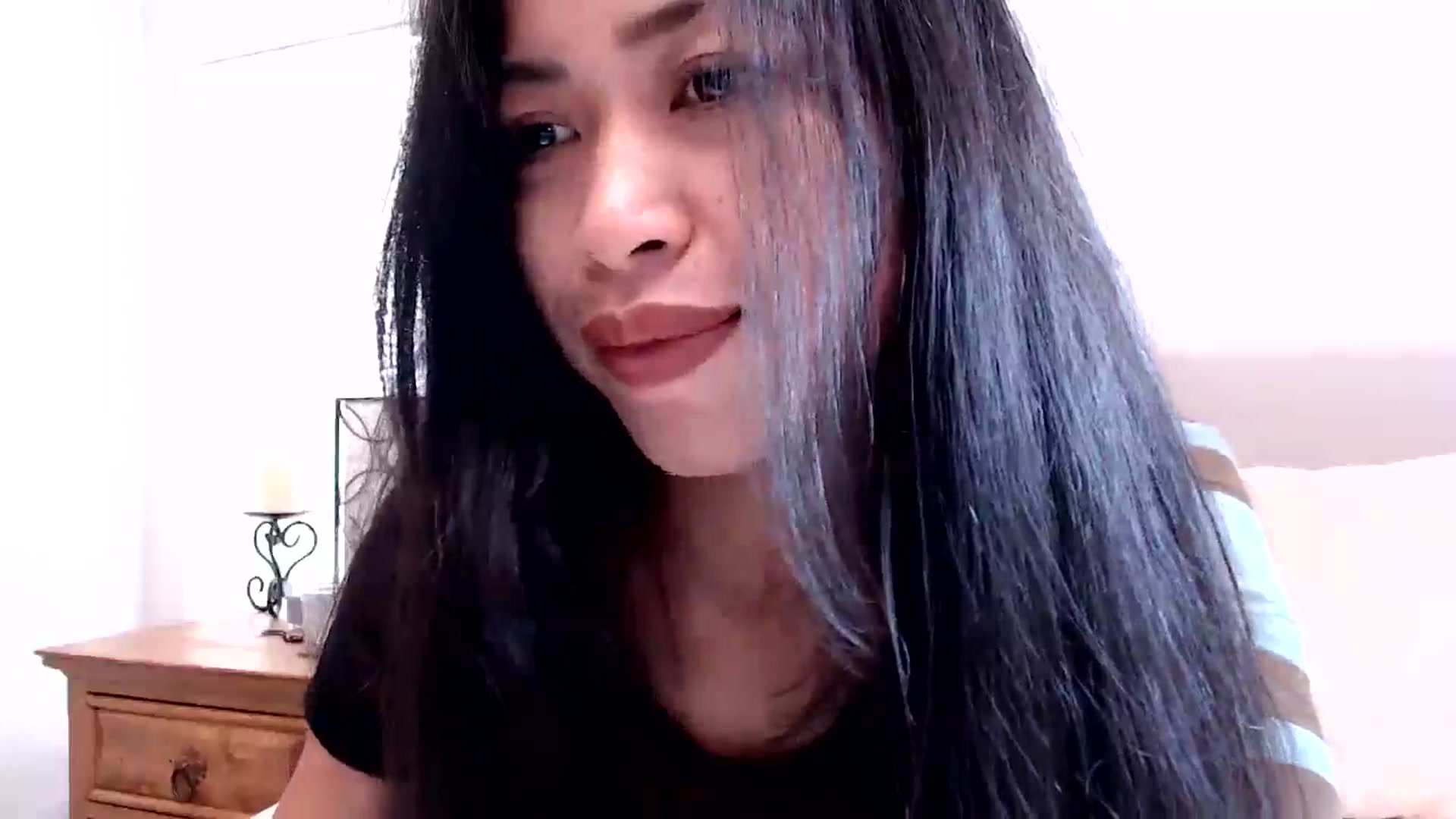 Gallery image thumbnail from Lil__bit's myfreecams stream on, 09/23/2025, 16:11 image 4 of 20