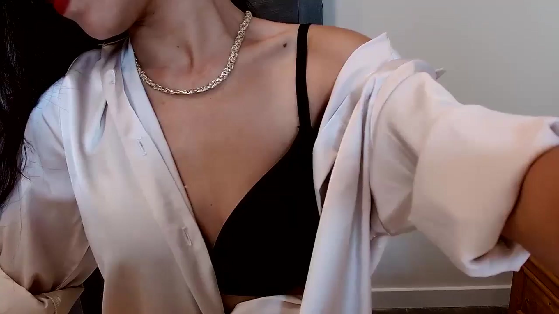 Gallery image thumbnail from Lil__bit's myfreecams stream on, 10/15/2025, 16:30 image 14 of 20