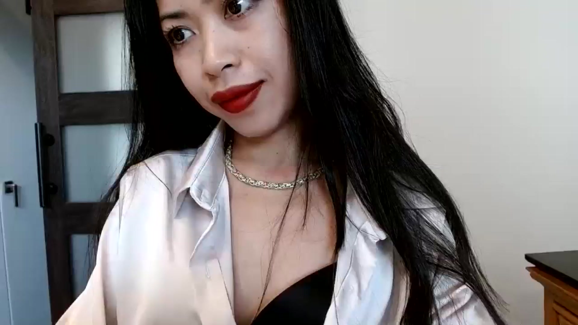 Gallery image thumbnail from Lil__bit's myfreecams stream on, 10/15/2025, 16:30 image 12 of 20