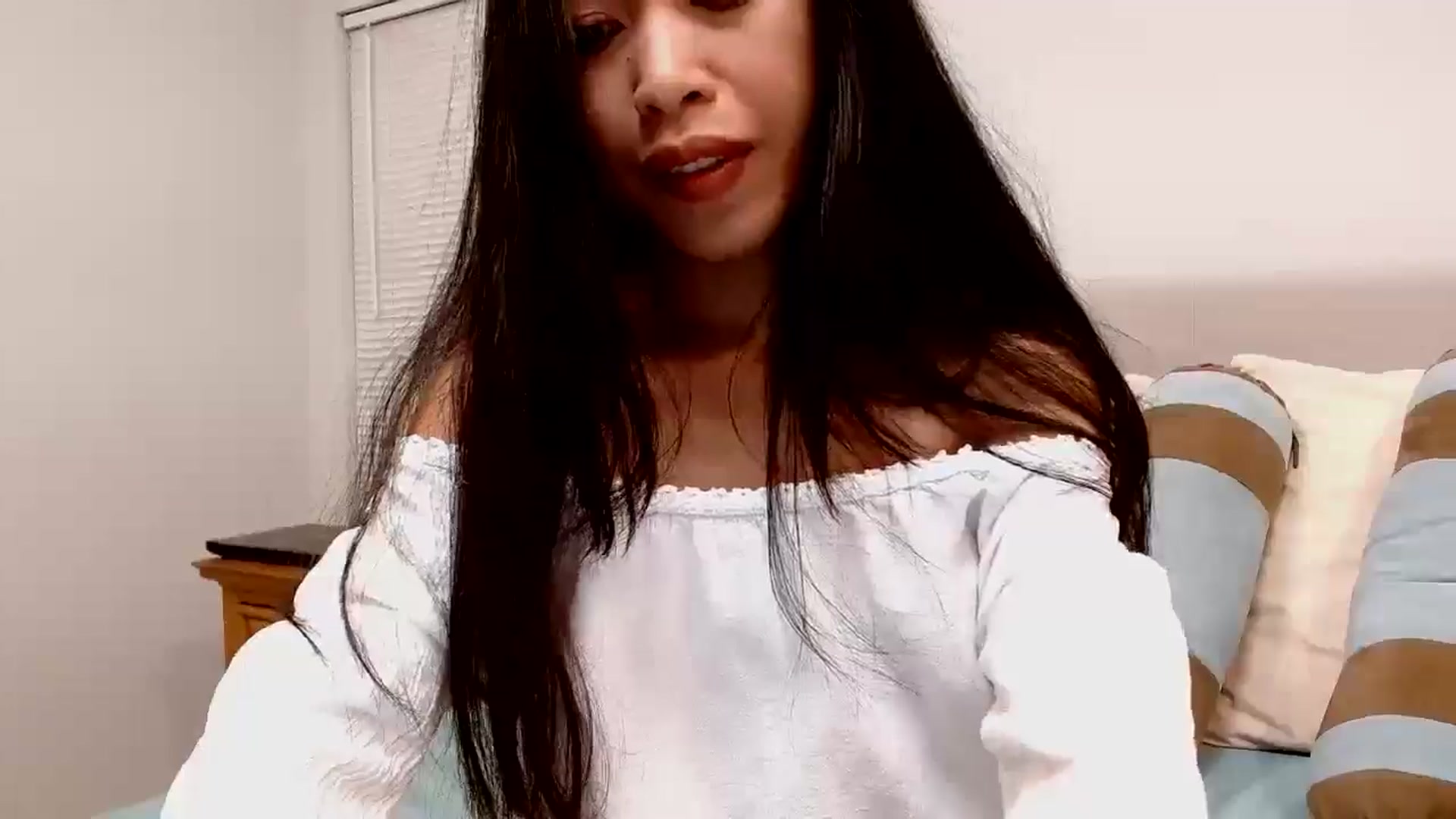 Gallery image thumbnail from Lil__bit's myfreecams stream on, 11/16/2025, 03:44 image 20 of 20