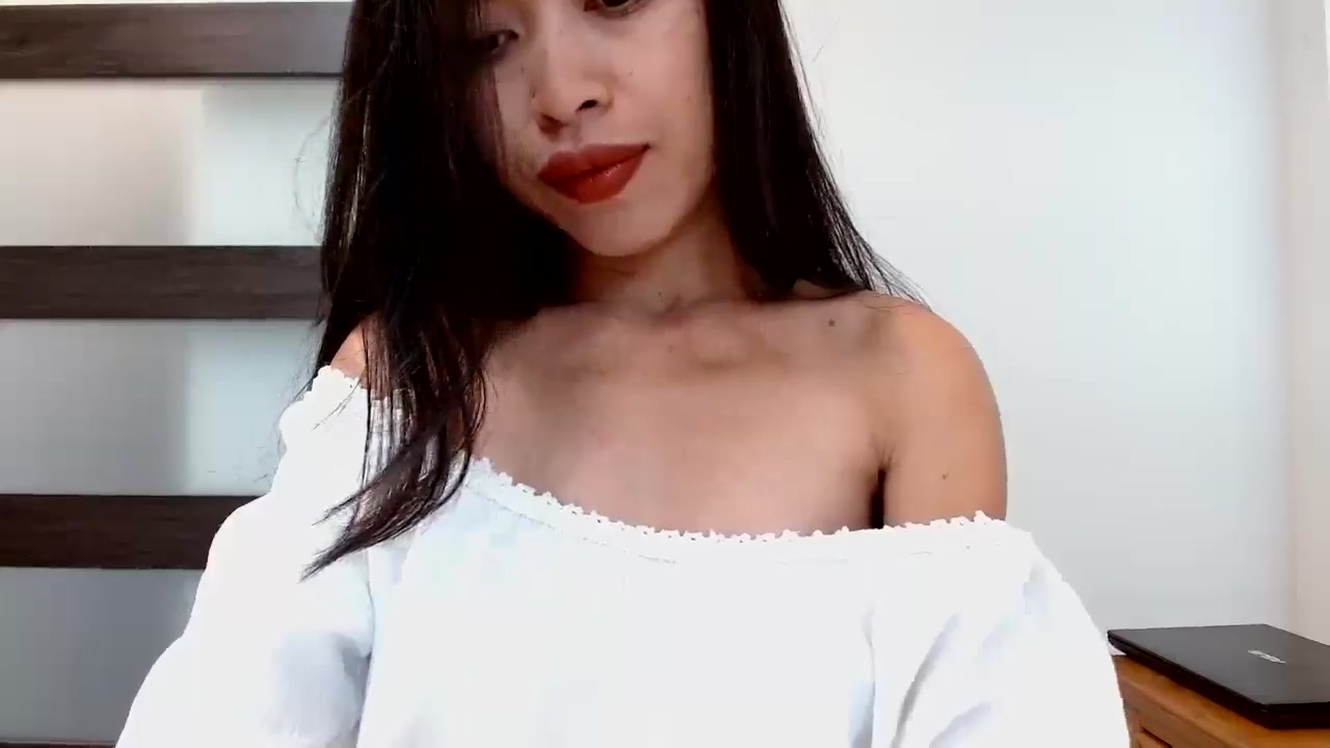 Gallery image thumbnail from Lil__bit's myfreecams stream on, 11/24/2025, 20:12 image 12 of 20