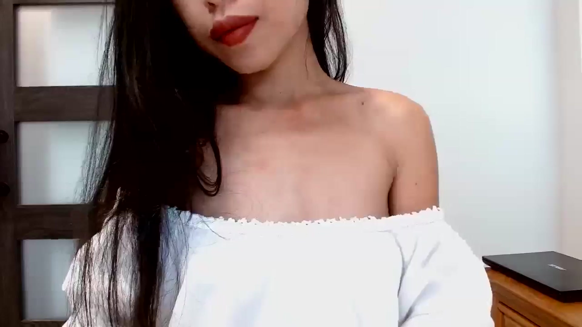 Gallery image thumbnail from Lil__bit's myfreecams stream on, 11/24/2025, 20:12 image 3 of 20