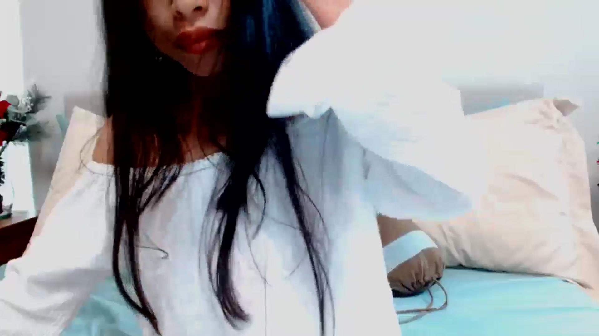 Gallery image thumbnail from Lil__bit's myfreecams stream on, 12/16/2025, 18:04 image 13 of 20