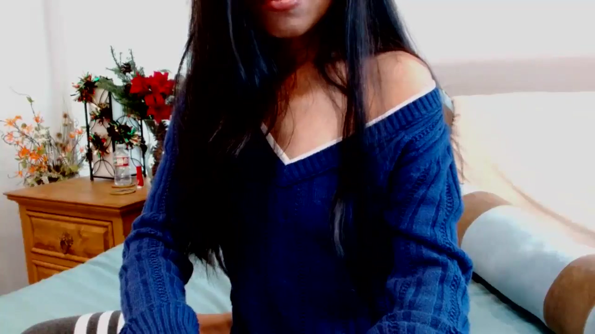 Gallery image thumbnail from Lil__bit's myfreecams stream on, 12/17/2025, 18:08 image 7 of 20