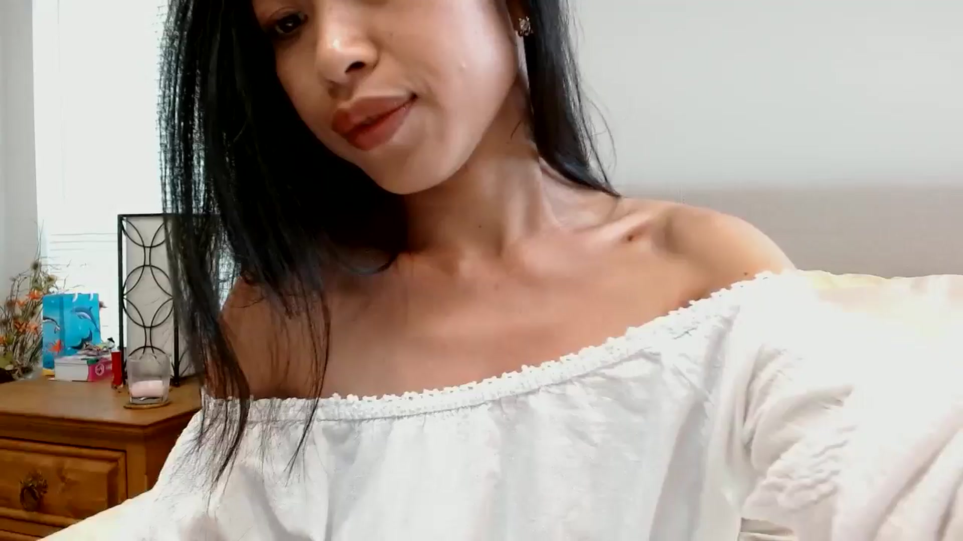 Gallery image thumbnail from Lil__bit's myfreecams stream on, 02/03/2026, 16:33 image 15 of 20