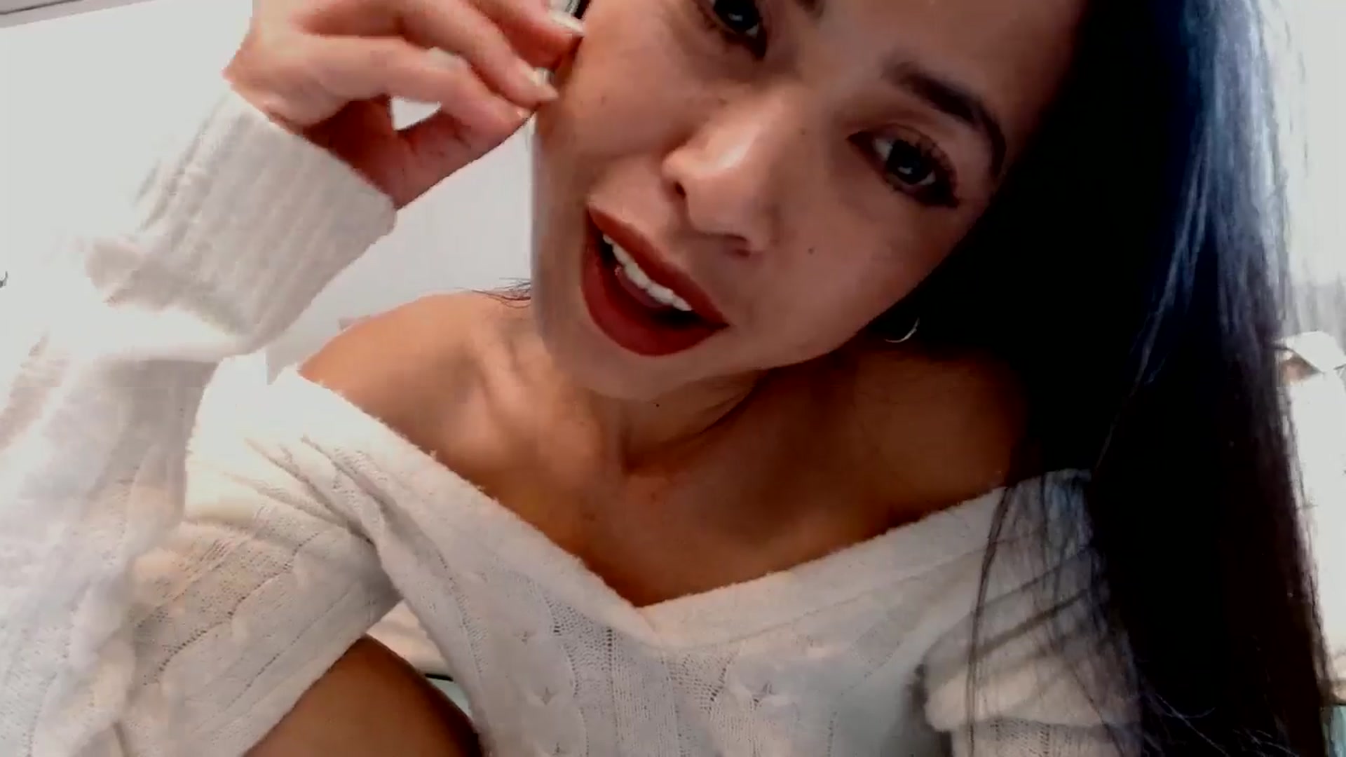 Gallery image thumbnail from Lil__bit's myfreecams stream on, 02/17/2026, 17:21 image 17 of 20