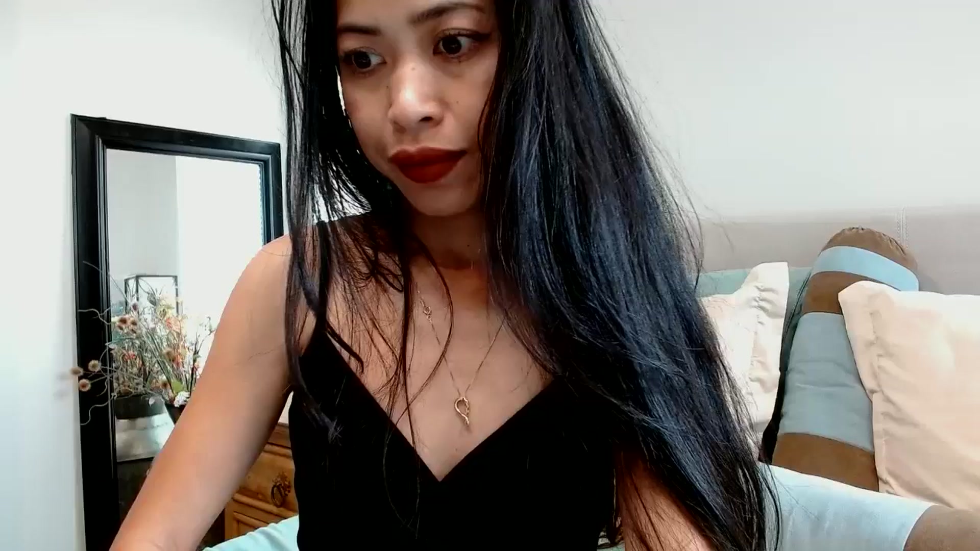 Gallery image thumbnail from Lil__bit's myfreecams stream on, 02/20/2026, 19:49 image 10 of 20