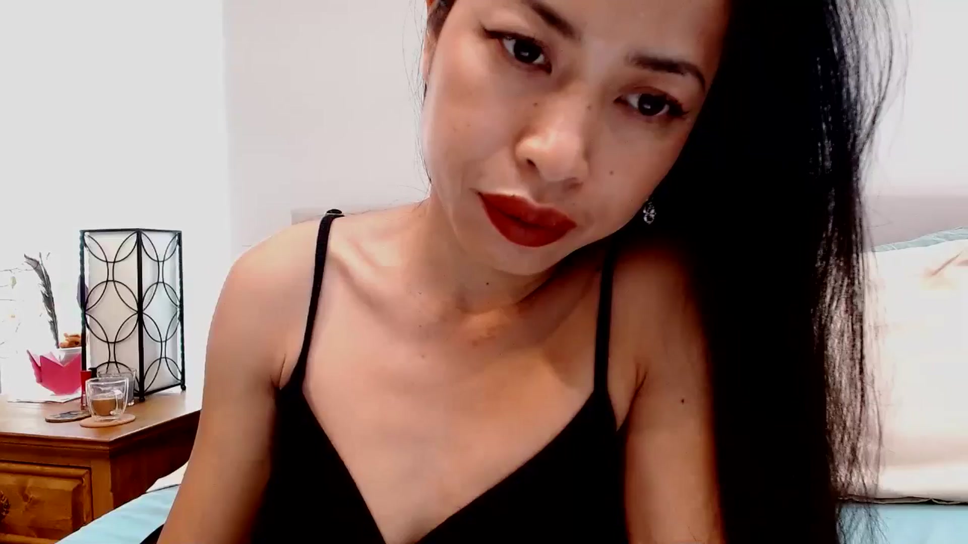 Gallery image thumbnail from Lil__bit's myfreecams stream on, 03/06/2026, 16:33 image 1 of 20
