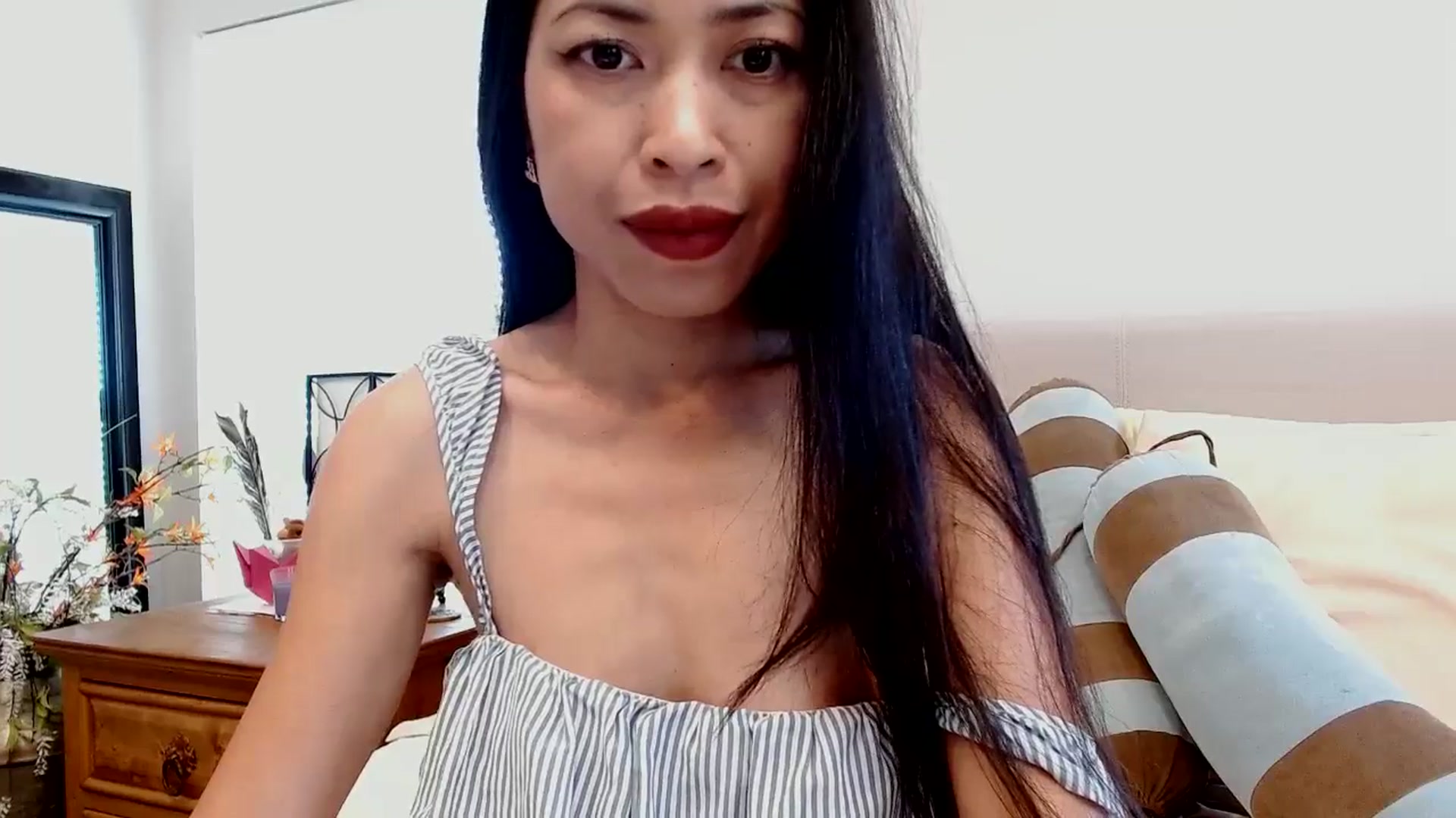 Gallery image thumbnail from Lil__bit's myfreecams stream on, 03/13/2026, 19:35 image 7 of 20