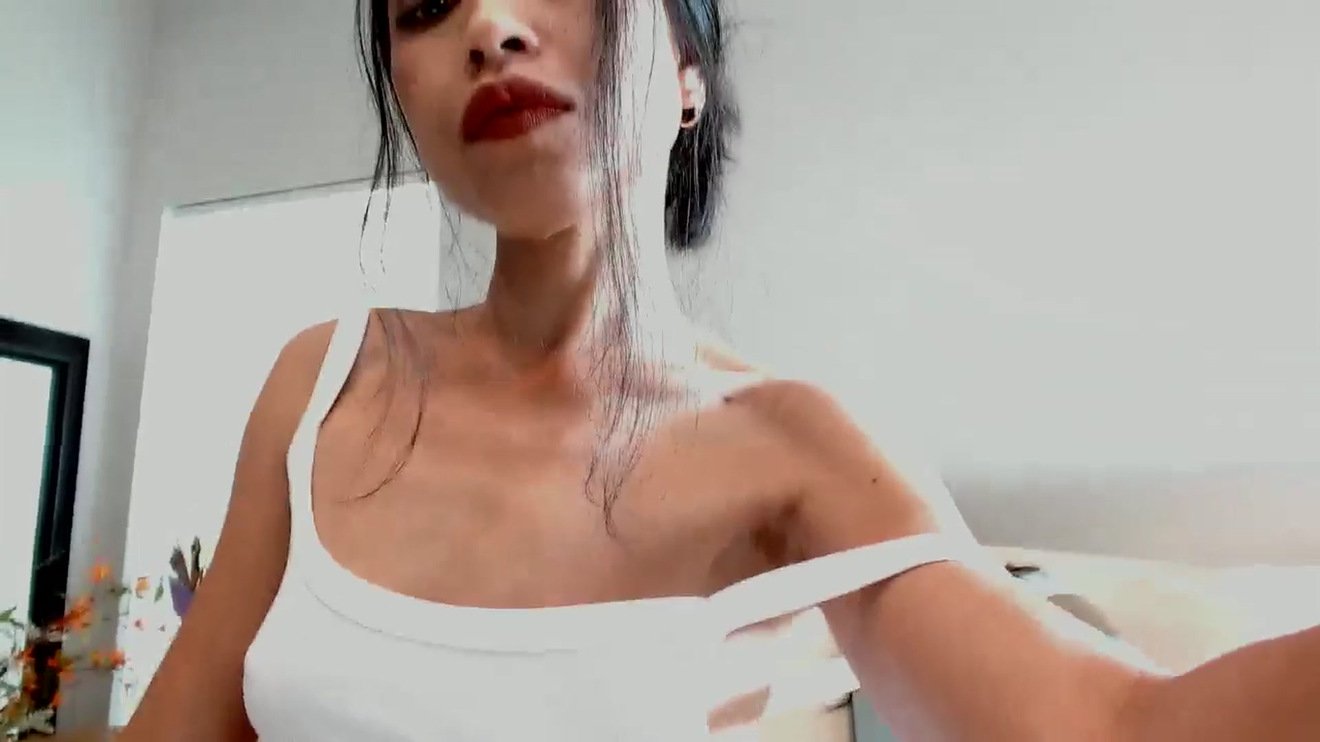 Gallery image thumbnail from Lil__bit's myfreecams stream on, 03/24/2026, 15:12 image 13 of 20
