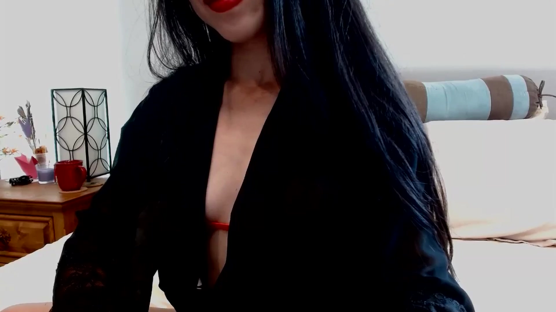 Gallery image thumbnail from Lil__bit's myfreecams stream on, 03/31/2026, 18:53 image 17 of 20