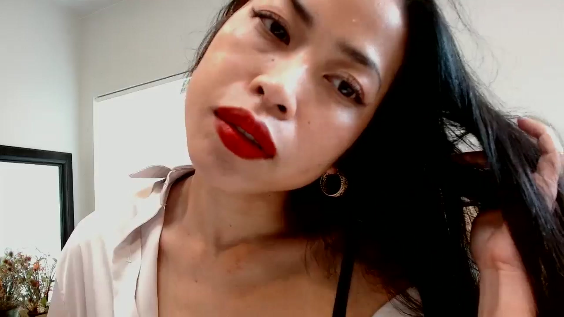 Gallery image thumbnail from Lil__bit's myfreecams stream on, 04/09/2026, 17:42 image 7 of 20