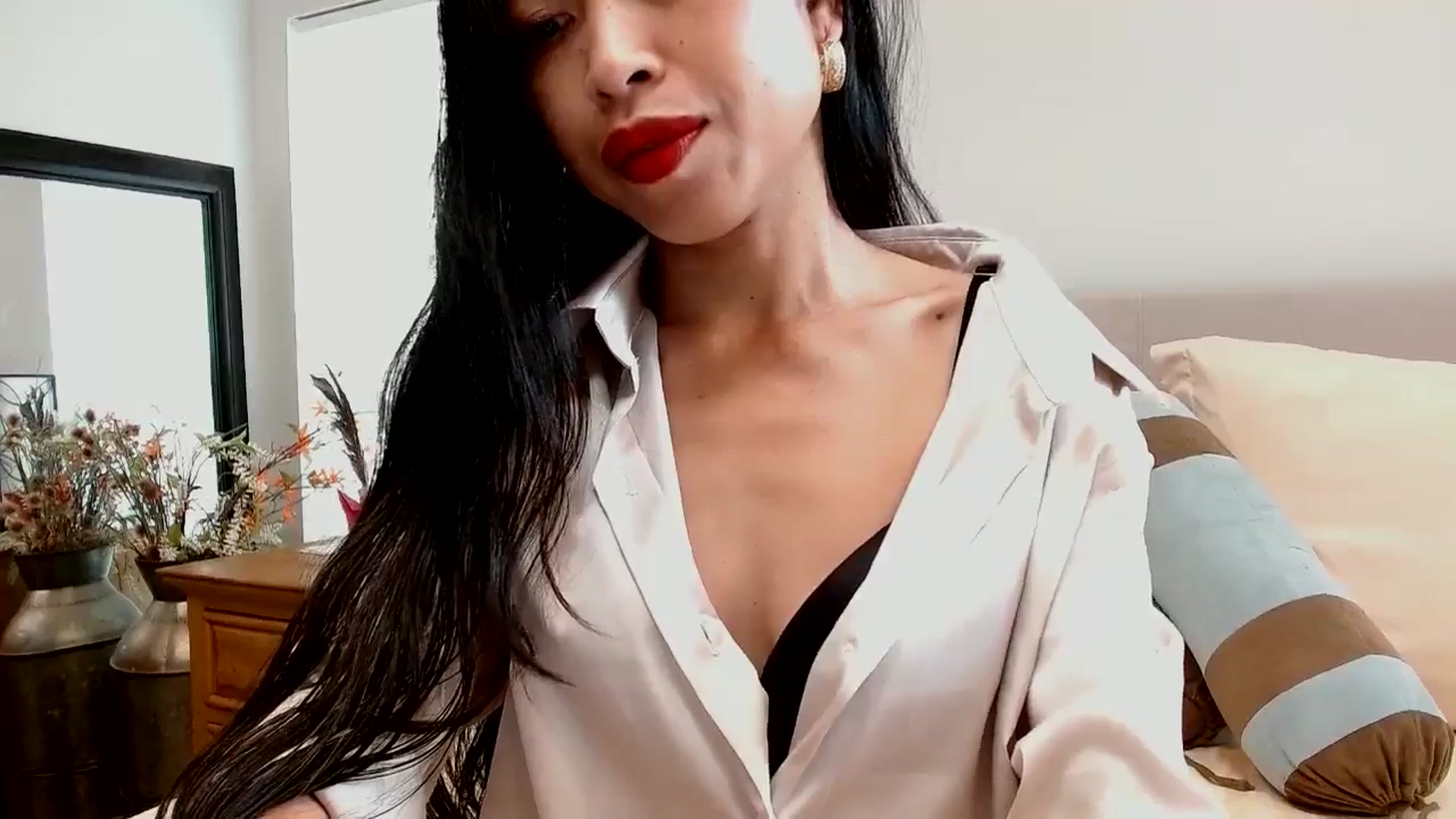 Gallery image thumbnail from Lil__bit's myfreecams stream on, 04/09/2026, 17:42 image 5 of 20