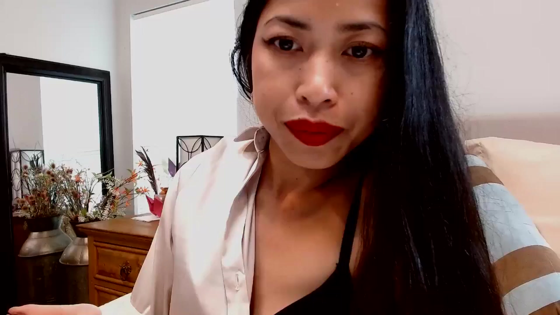 Gallery image thumbnail from Lil__bit's myfreecams stream on, 04/09/2026, 17:42 image 1 of 20