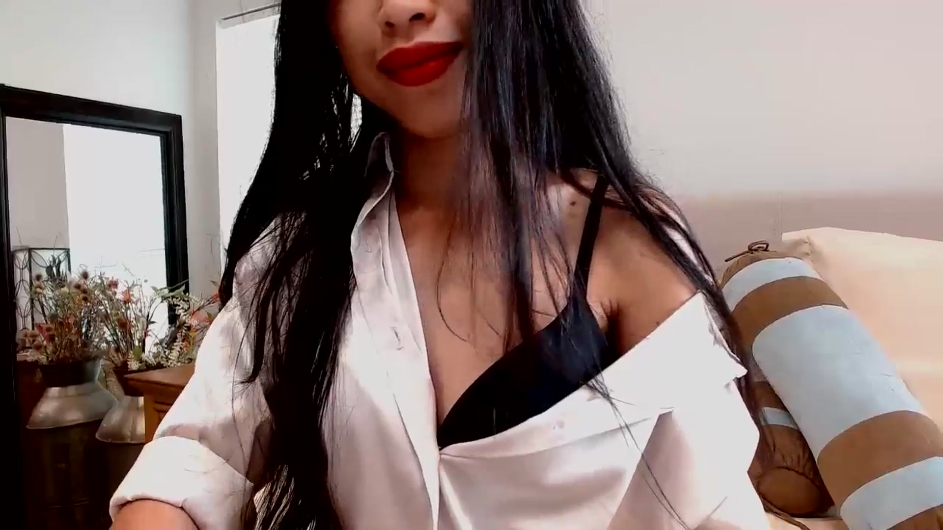 Gallery image thumbnail from Lil__bit's myfreecams stream on, 04/09/2026, 17:42 image 2 of 20