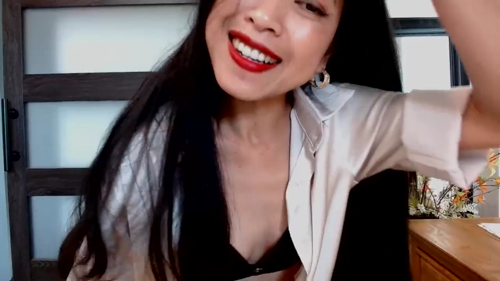 Gallery image thumbnail from Lil__bit's myfreecams stream on, 04/09/2026, 21:14 image 8 of 20