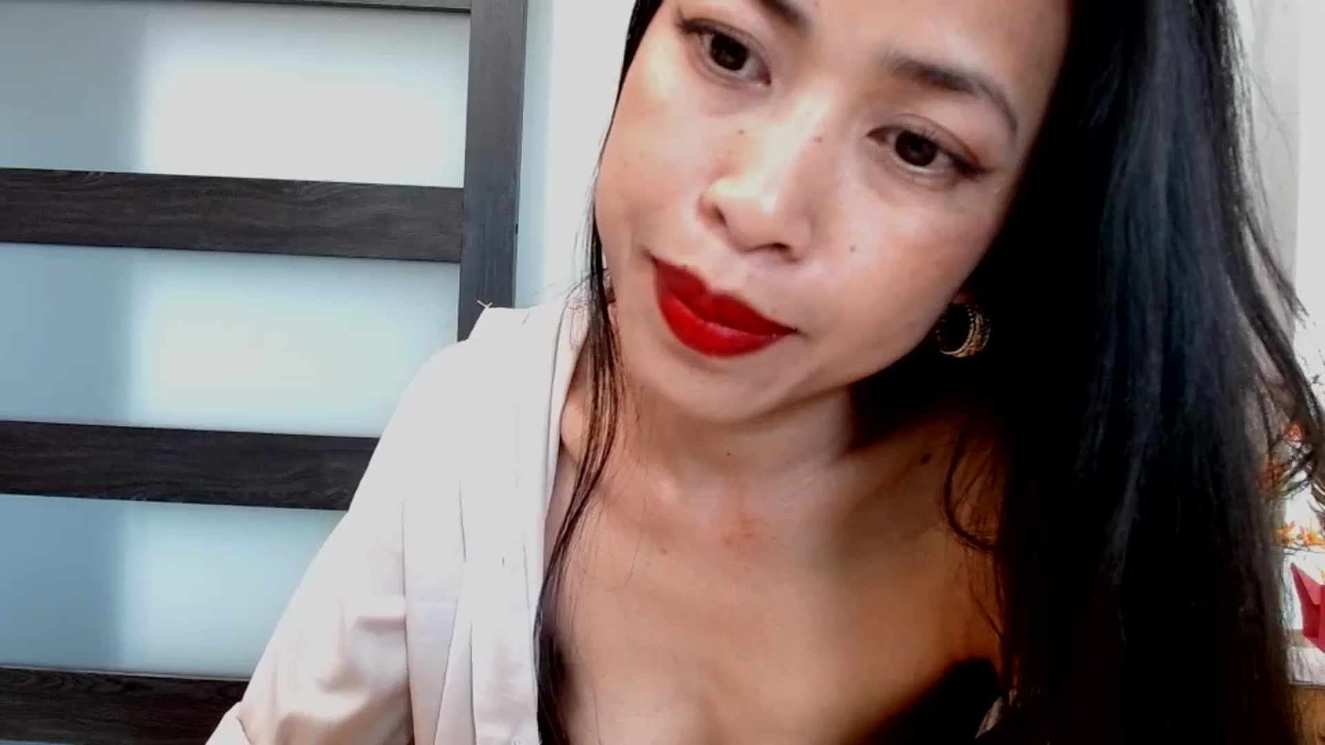 Gallery image thumbnail from Lil__bit's myfreecams stream on, 04/09/2026, 21:14 image 10 of 20