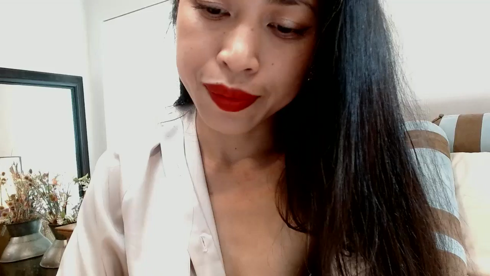 Gallery image thumbnail from Lil__bit's myfreecams stream on, 04/14/2026, 16:16 image 14 of 20