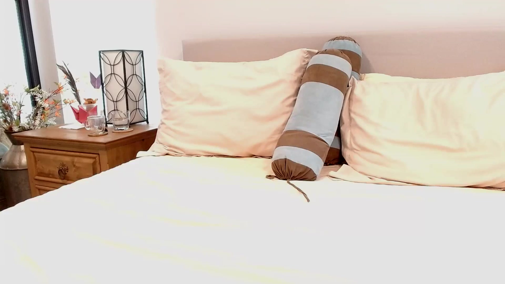 Gallery image thumbnail from Lil__bit's myfreecams stream on, 04/15/2026, 16:30 image 20 of 20