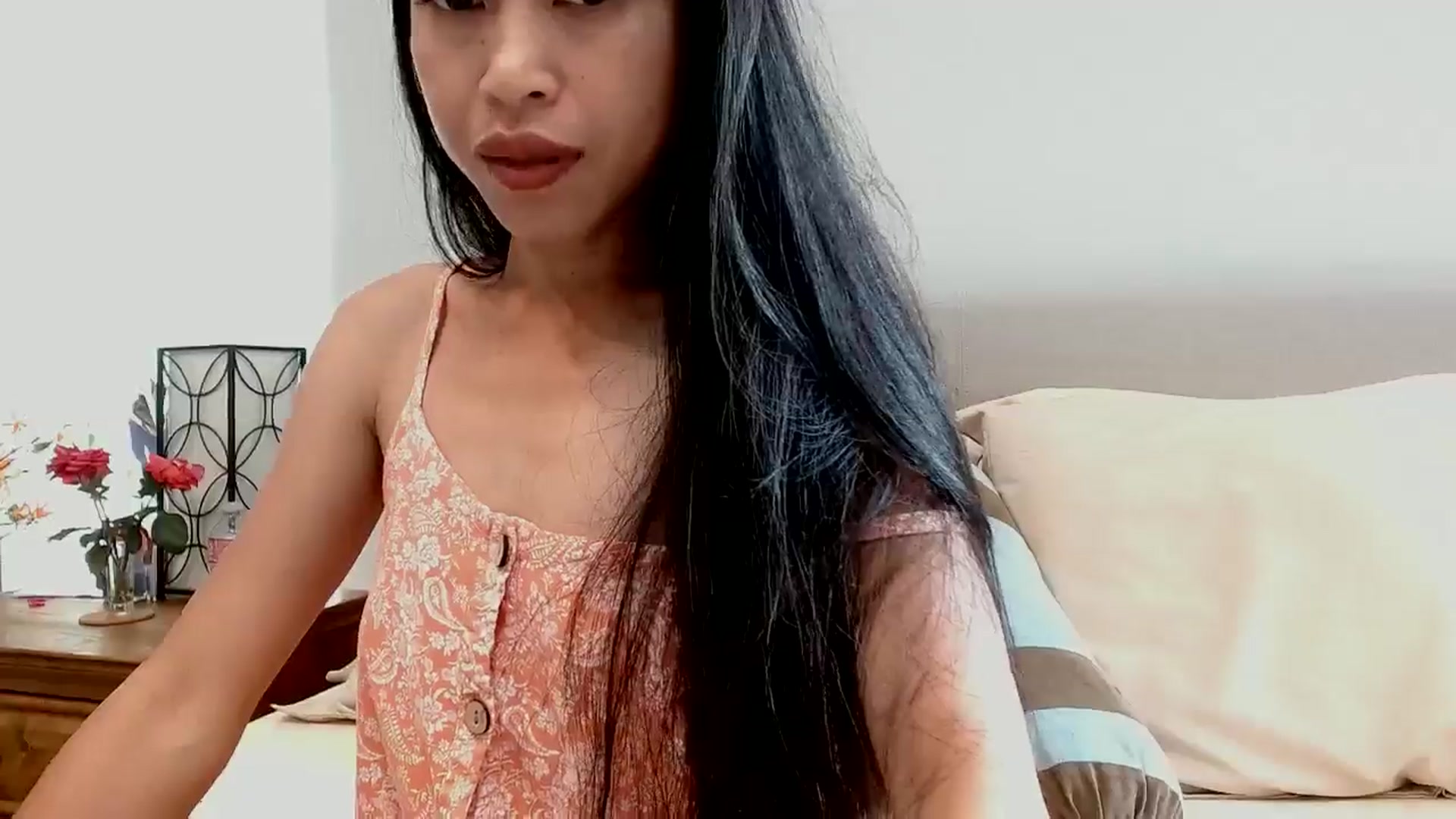 Gallery image thumbnail from Lil__bit's myfreecams stream on, 04/20/2026, 17:18 image 2 of 20