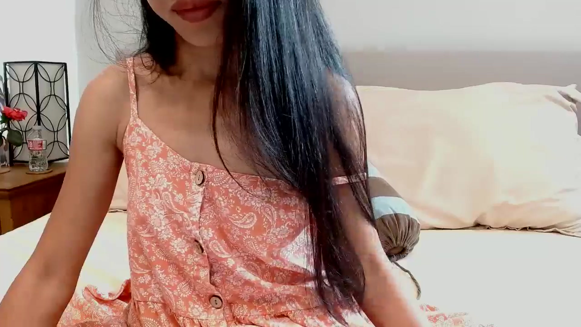 Gallery image thumbnail from Lil__bit's myfreecams stream on, 04/20/2026, 17:18 image 10 of 20
