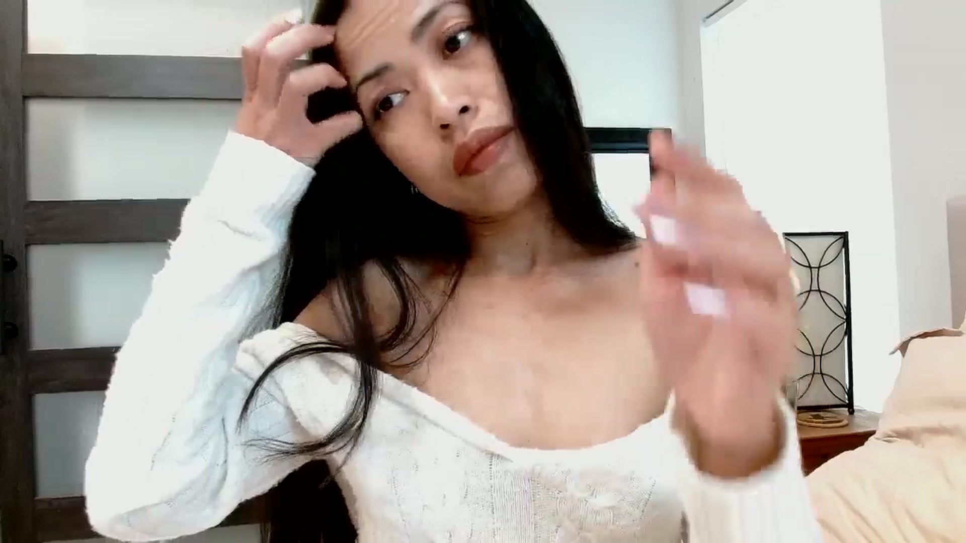 Gallery image thumbnail from Lil__bit's myfreecams stream on, 05/07/2026, 15:16 image 17 of 20