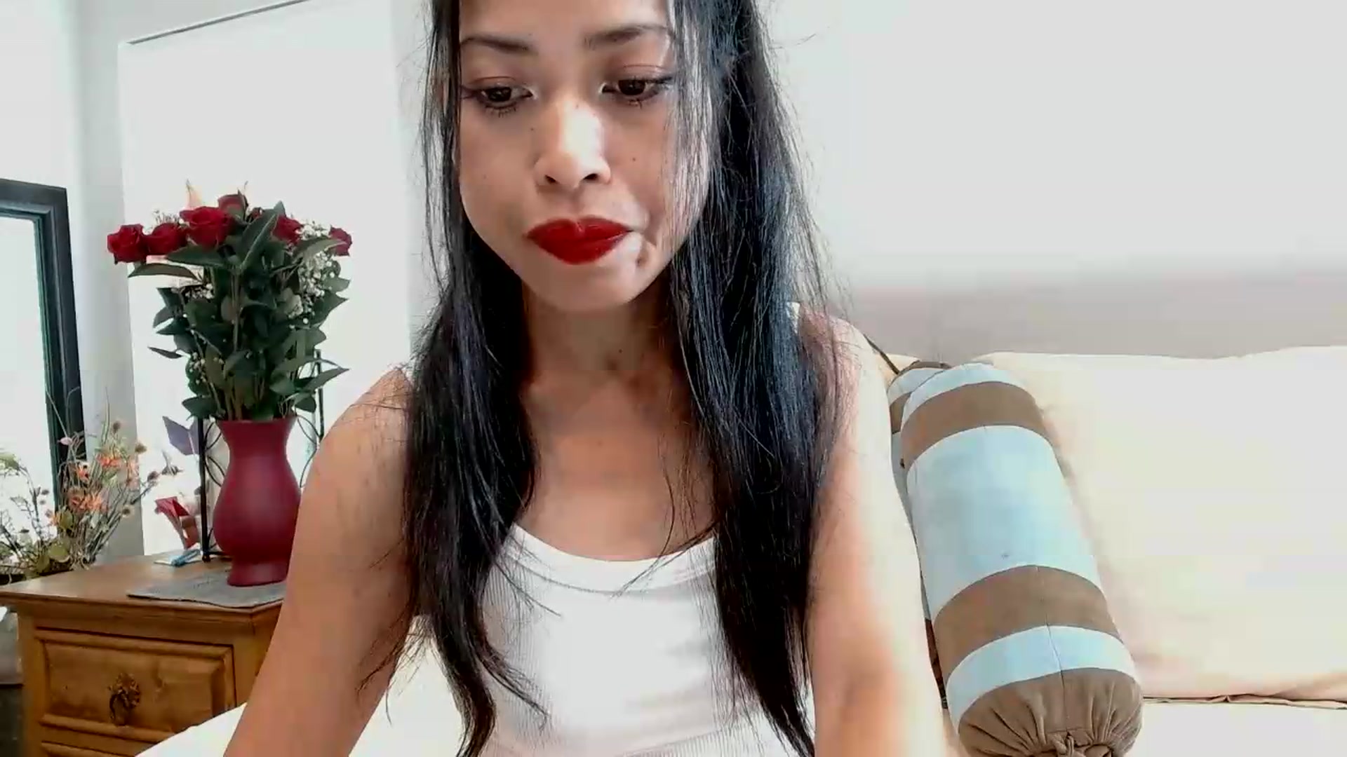 Gallery image thumbnail from Lil__bit's myfreecams stream on, 05/11/2026, 15:35 image 10 of 20